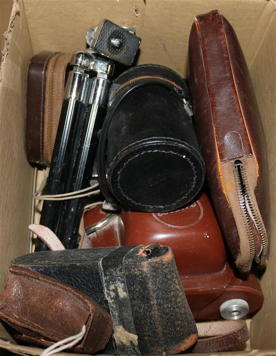 Coronet midget brown bakelite camera and 4 other cameras